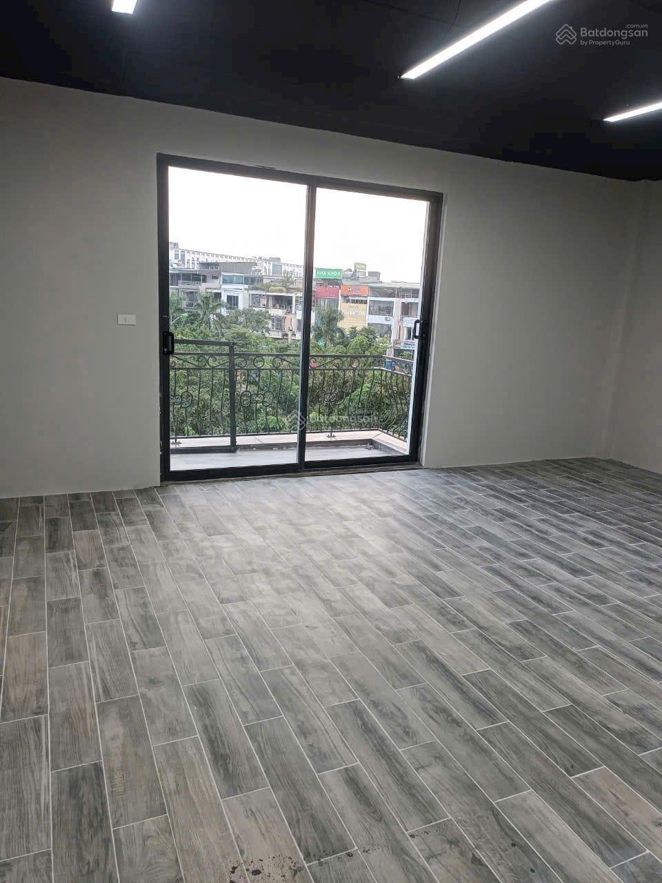 cho-thue-van-phong-tai-van-phu-view-thoang-dep-7